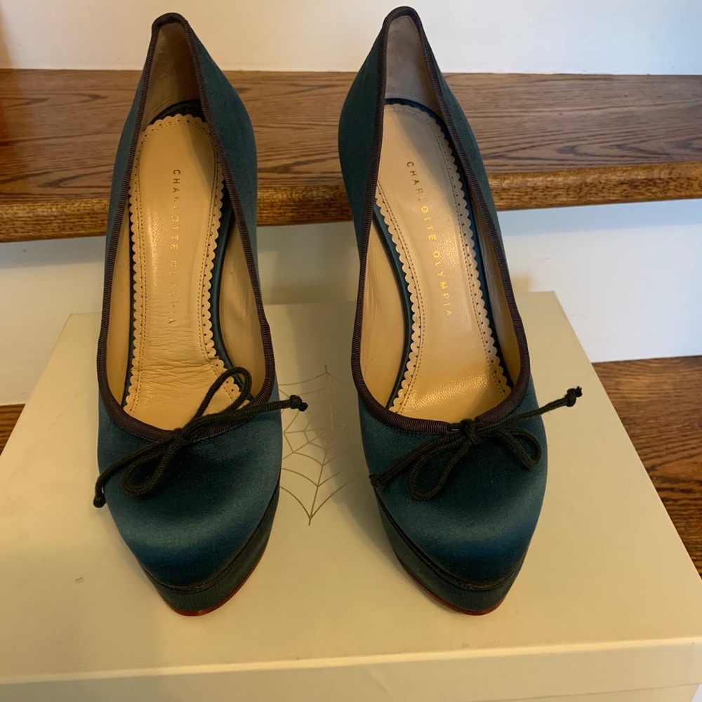 EUC Charlotte Olympia Size 39 heels